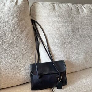Vintage Coach Laurie shoulder bag